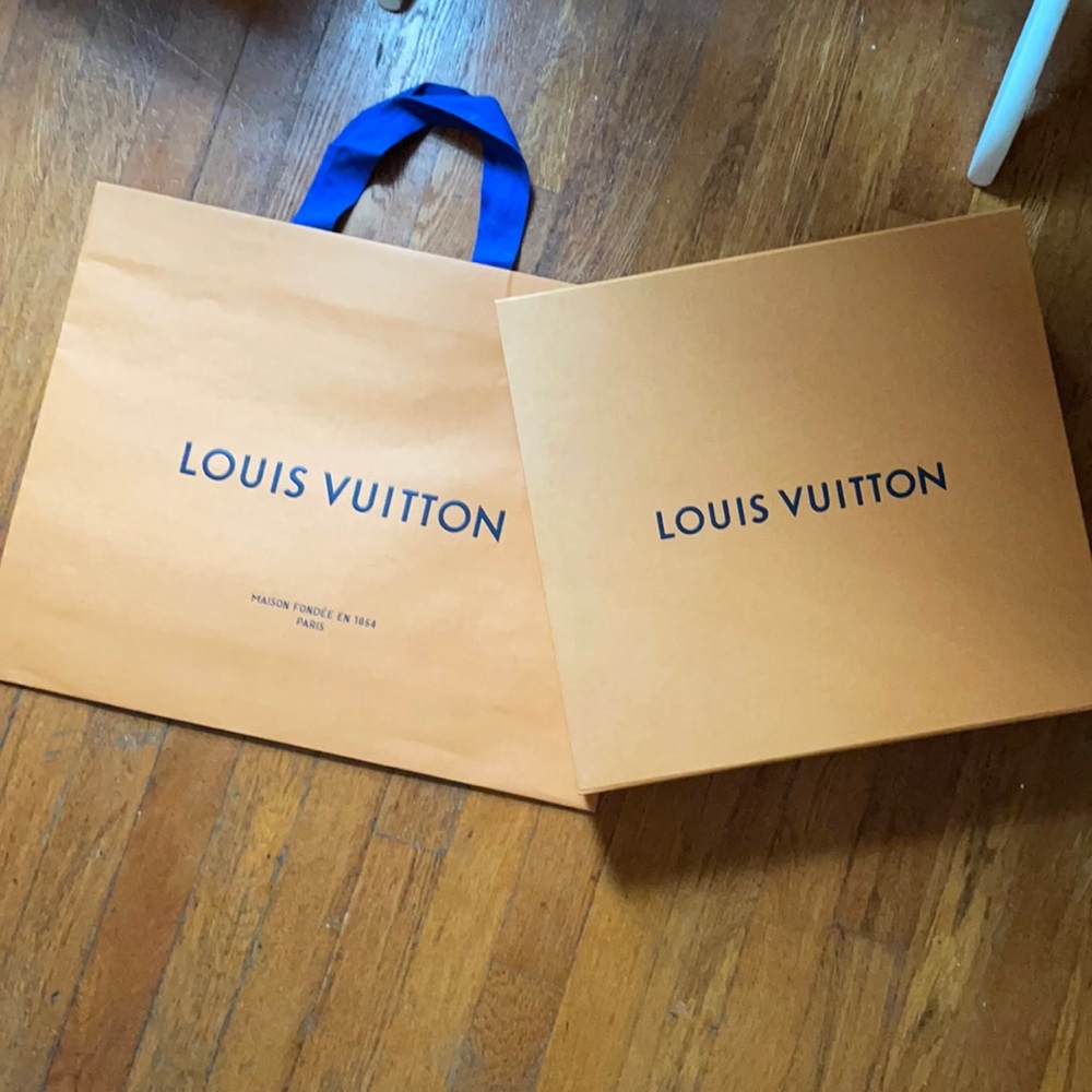 Louis Vuitton large box and bag!